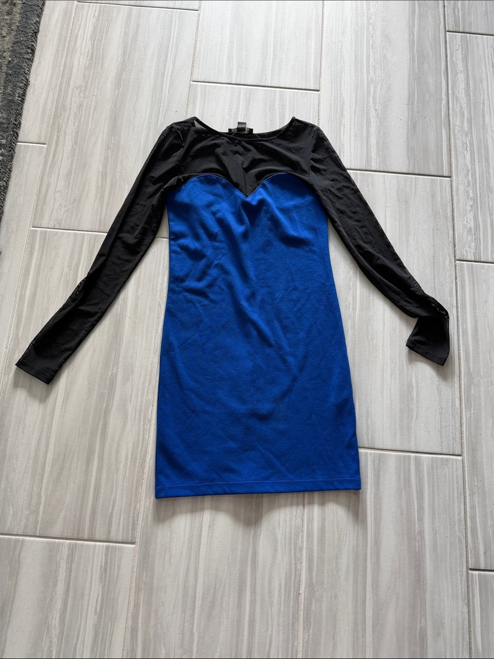 Forever 21 Black & Royal Blue Long Sleeve Bodycon Dress